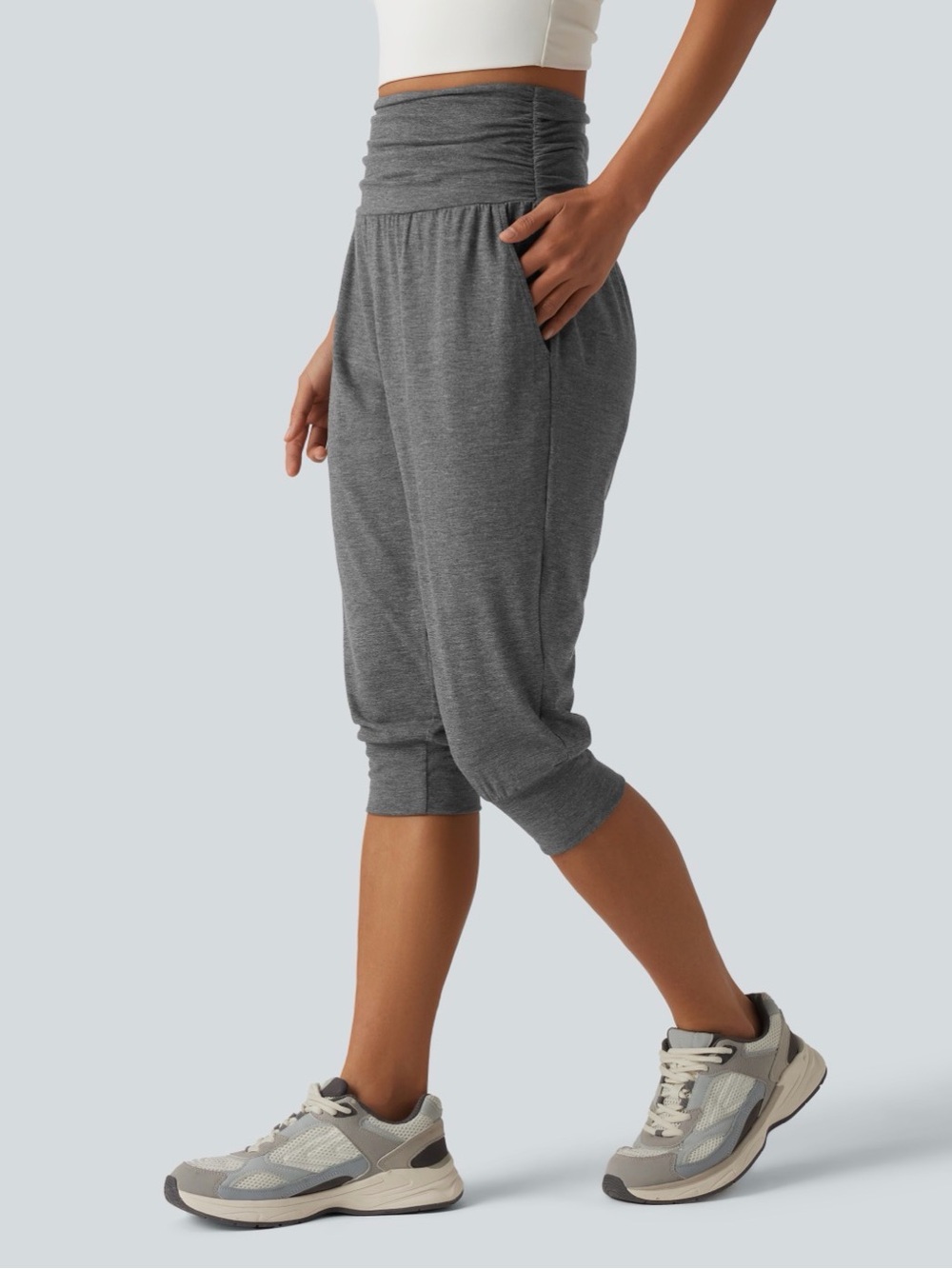 NWOT Halara Pedal Pusher Joggers